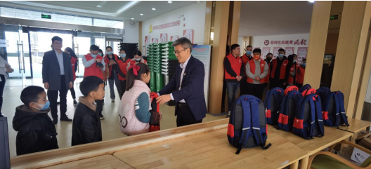 市文旅集團(tuán)黨委與結(jié)對共建社區(qū)新窯社區(qū)黨支部聯(lián)合開展“黨員當(dāng)先鋒 為民辦實(shí)事” 主題黨日活動(dòng)(圖3)